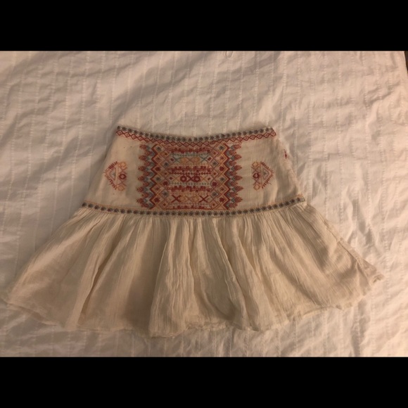 Zara Embroidered Skirt - Picture 7 of 7